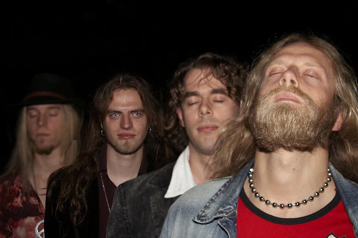 2005 – Non-Divine – Hippy photoshoot